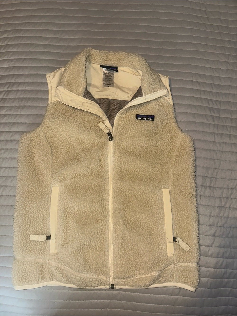 Patagonia womens Cream Sherpa Vest with Full Zip